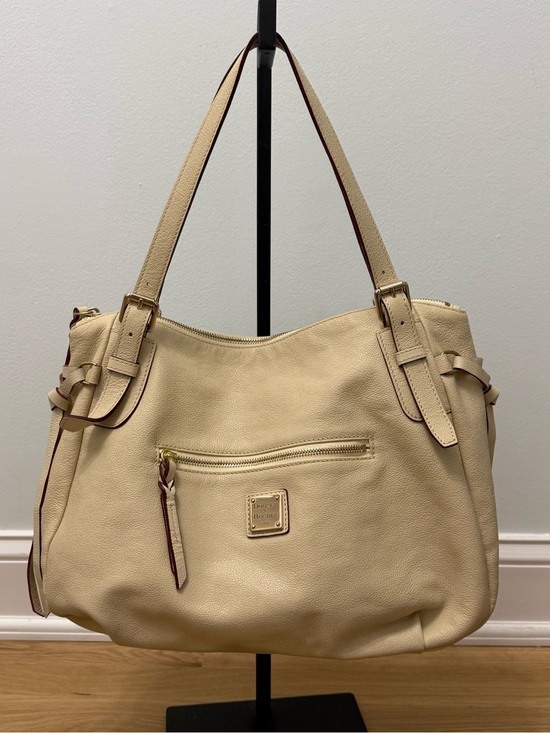 Dooney & Bourke Handbags - Dooney & Bourke Vintage Nina Pebbled Leather Shoulder Bag